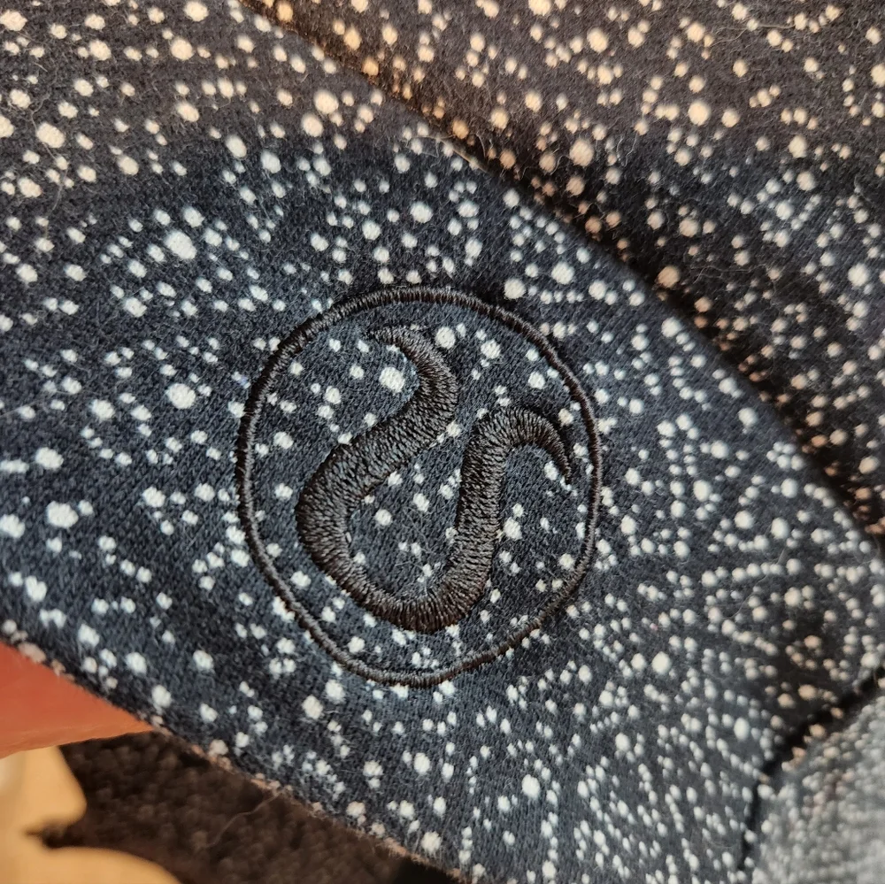 lululemon athletica chic utility